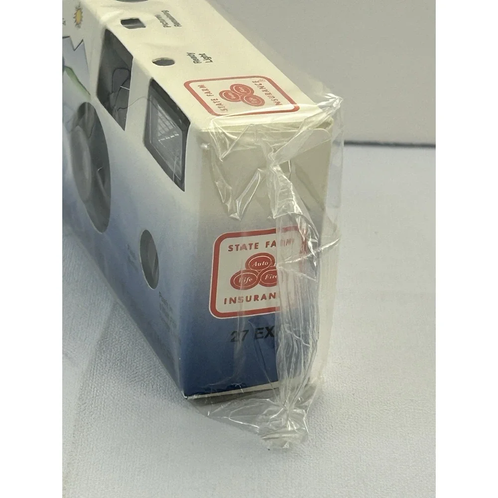 Vintage State Farm Insurance Disposable Camera 27 Exp Flash Sealed Exp 12/2004